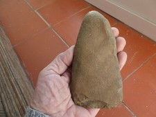 NEOLITHISCHE AXT MAROKKO 407 G 140 x 70 x 24 mm