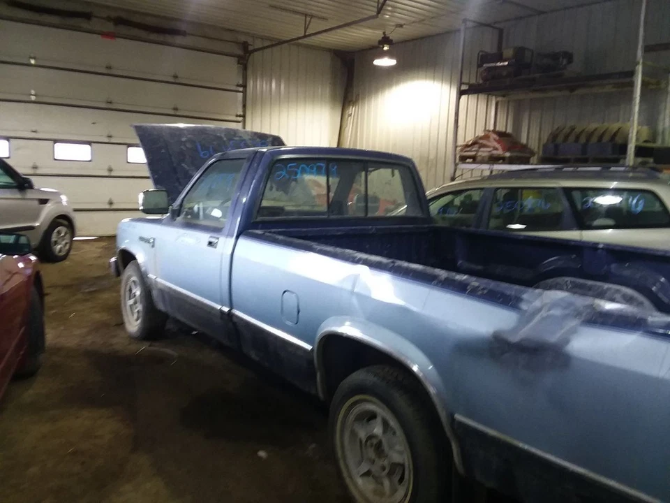 Motor limpiaparabrisas a través de 10/5/88 se adapta a 85-89 LANCER (DODGE) 2100153 Foto 2 de 4