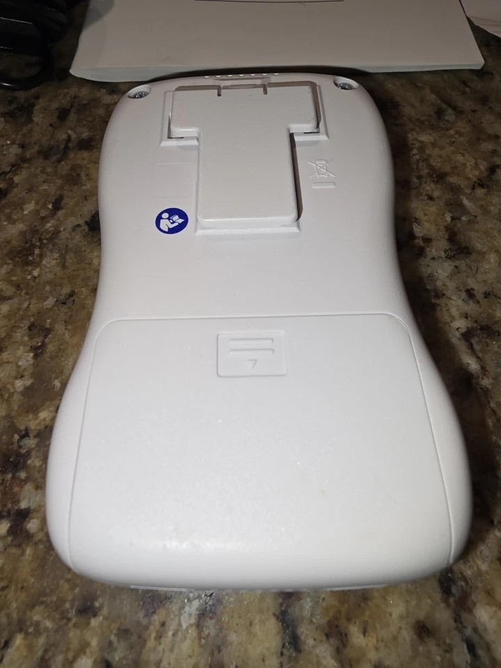 Zynex NexWave TENS Unit with Leads, Batteries, Cord,  Electrodes, Bag - Image 3 of 4