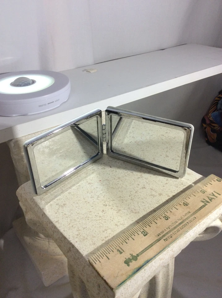 decorative compact mirror featuring a blue seahorse design on the lid - euc - Image 3 of 3