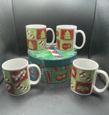 Christmas Coffee Mugs Set/4 in Original Box tii Transpac Collections W7211 VTG