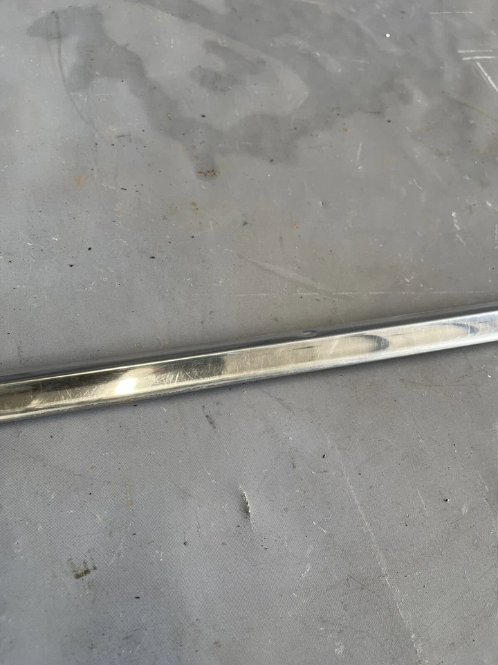 1969 1970 Chevrolet Townsman Station wagon tampa traseira externa moldura de acabamento lateral - Imagem 3 de 4