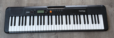 CASIO CT-S200 Casiotone 61鍵盤 Amazon.com: Casio Casiotone CT-S200 61-Key Portable Keyboard