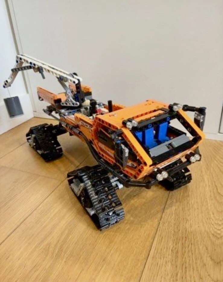 LEGO Technic 42038 Arctic Truck, photo 1 sur 4