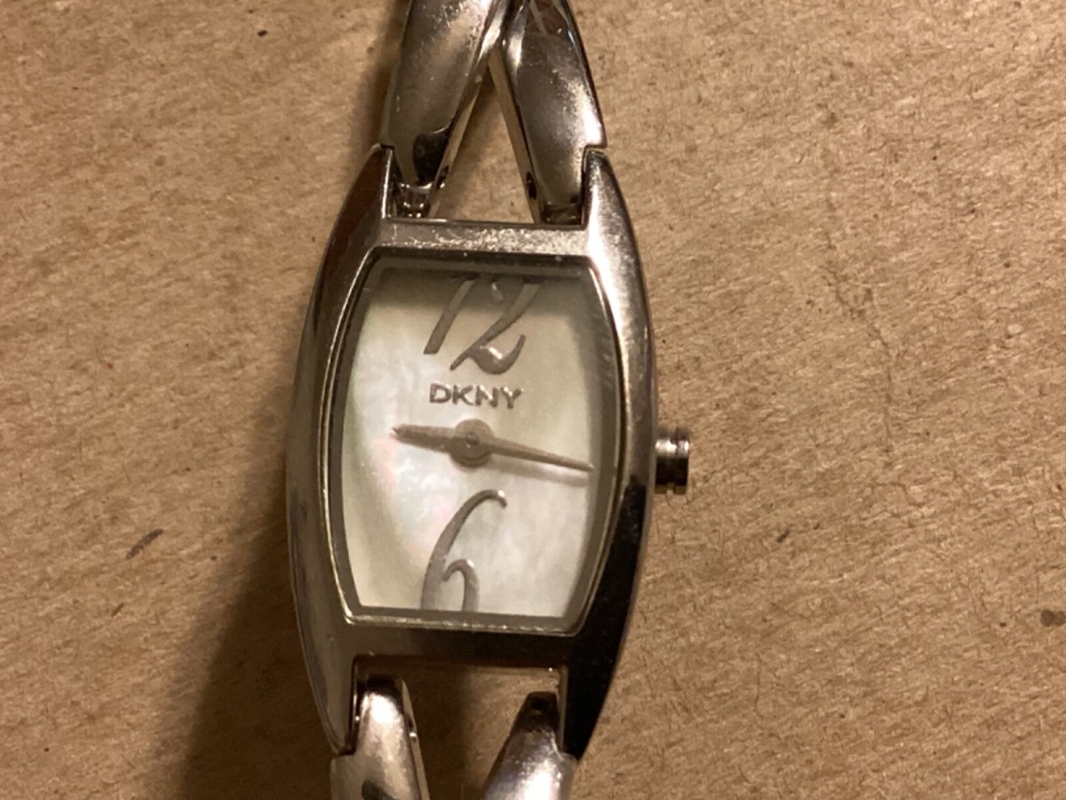 Ladies DKNY NY-4284 Silver Face & Band Quartz Watch - New
