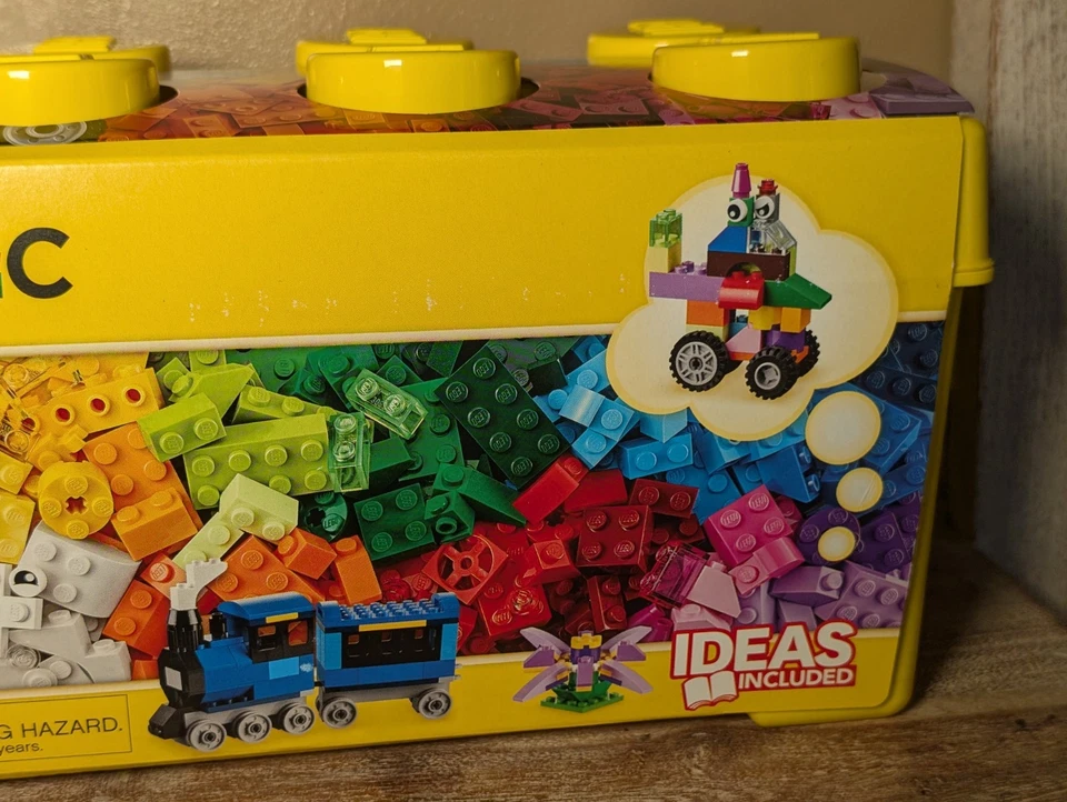 LEGO Classic Medium Creative Brick Box 10696 - Unopened - Image 3 of 4