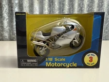 Ducati 900FE Supersport Motorcycle 1:18 Scale Road & Track Replica by Maisto (F4