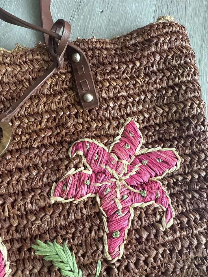 Bolso de Mano de Colección Etienne Aigner Tejido Paja Marrón con Flores Rosas Maui Foto 3 de 4