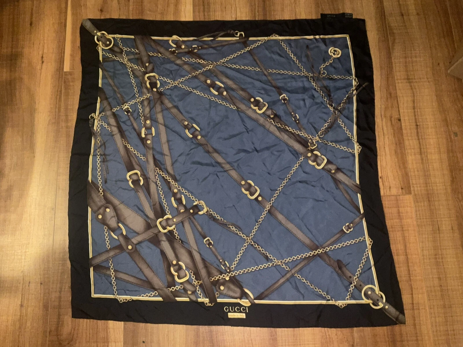 Gucci Relia Écharpe Ceinture Chaîne 34” X 33” Chaîne Dorée Ceinture 