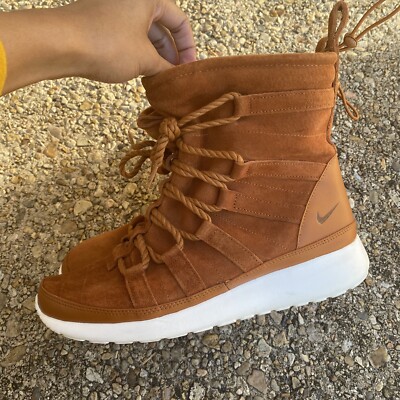 RARE NIKE Roshe Sail Brown Sneaker Boots Size Women
