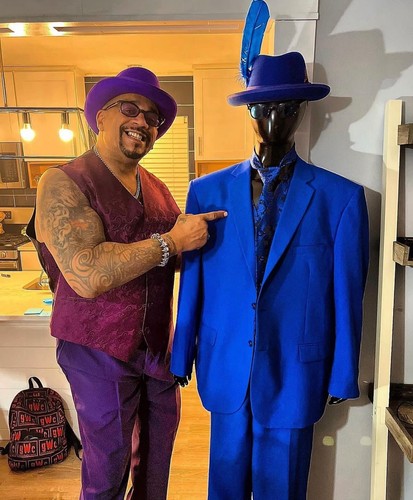 WWE The Godfather “Raw XXX” RING WORN SUIT PHILADELPHIA PA