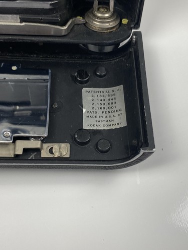 Rara fotocamera vintage Kodak Ektra 35 mm pellicola telemetro + Exa II: per parti di ricambio, così com'è. - Foto 13 di 24