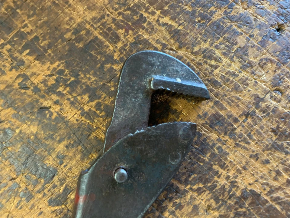 Vintage 7" Adjustable Roll Grip Pipe Wrench . Made in UK? - Germany? - Image 3 of 4
