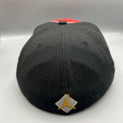 Air Jordan Hat Men 7 3/8 Black Red Embroidered Logo Jumpman  Air Jordan Hat Men 7 3/8 Black Embroidered Jumpman Fitted Cap main image 0