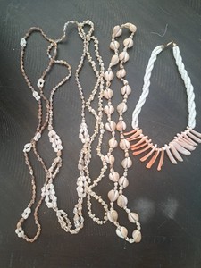 Lot of 5 Vintage Hawaiian Shell Necklaces  Conch