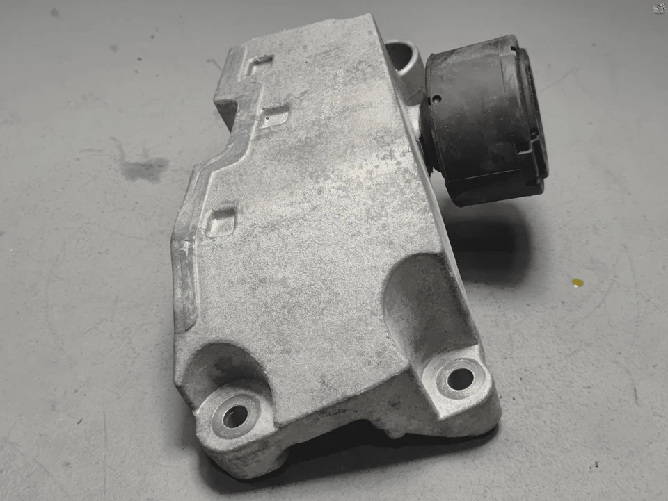 SOPORTE DE SOPORTE DE MONTAJE DE MOTOR DE 1,2 L TRACCIÓN DELANTERA CON AMORTIGUADOR OEM 2024-25 BUICK VISTA Foto 4 de 4