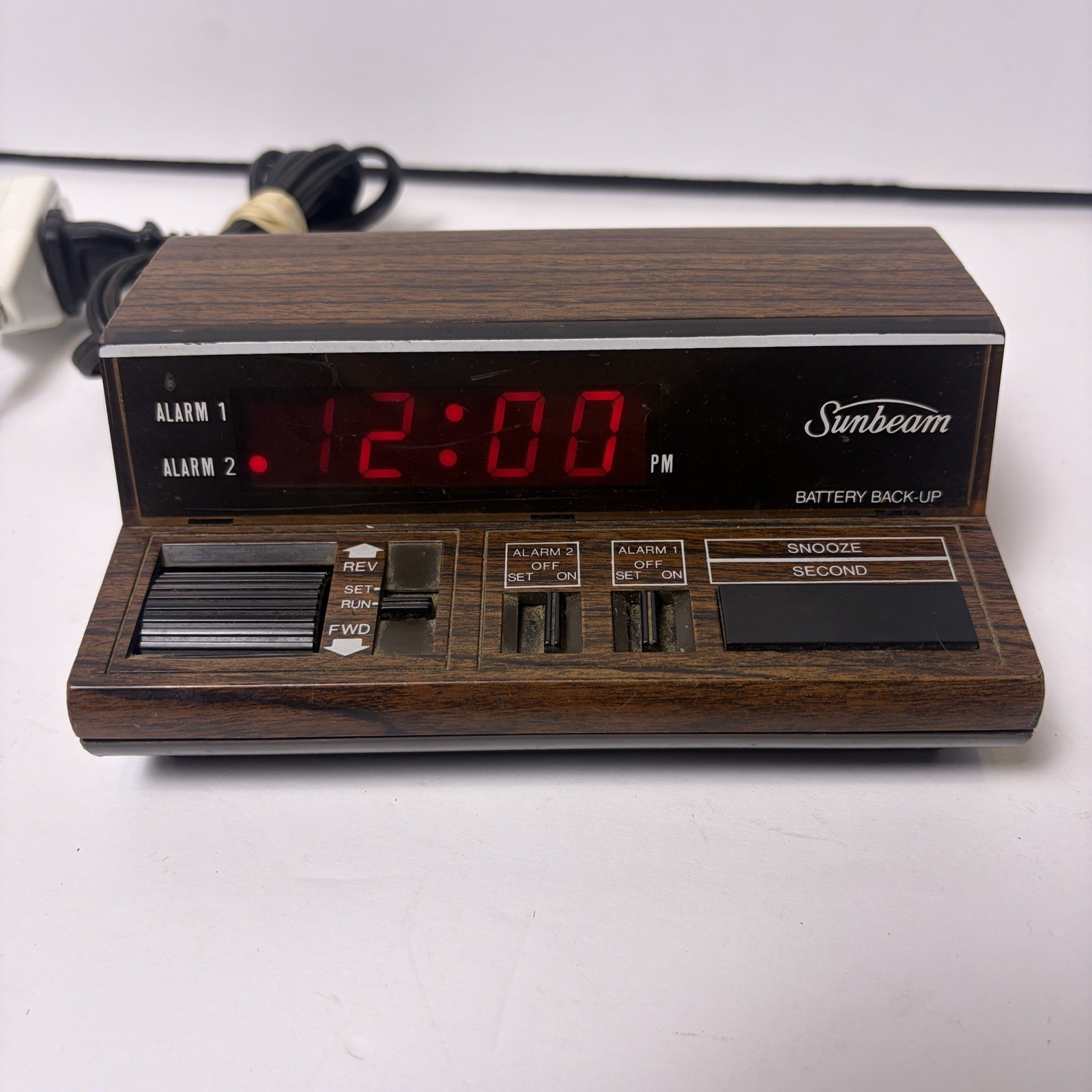 Vintage Alarm Clock SUNBEAM 887-25 LED Wood Grain Made in Hong Kong Tested Works