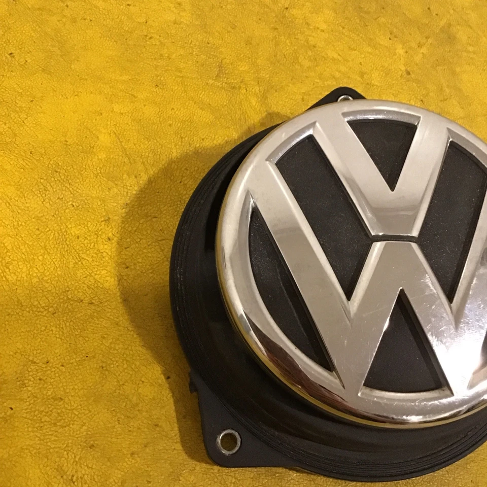 Volkswagen Cc 2009-2012 maletero trasero manija emblema logotipo P/n 3c5.827.469.E Foto 3 de 4