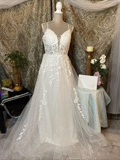A-Line Lace Beach Wedding Dresses Sleeveless V-Neck Tulle Applique size 16