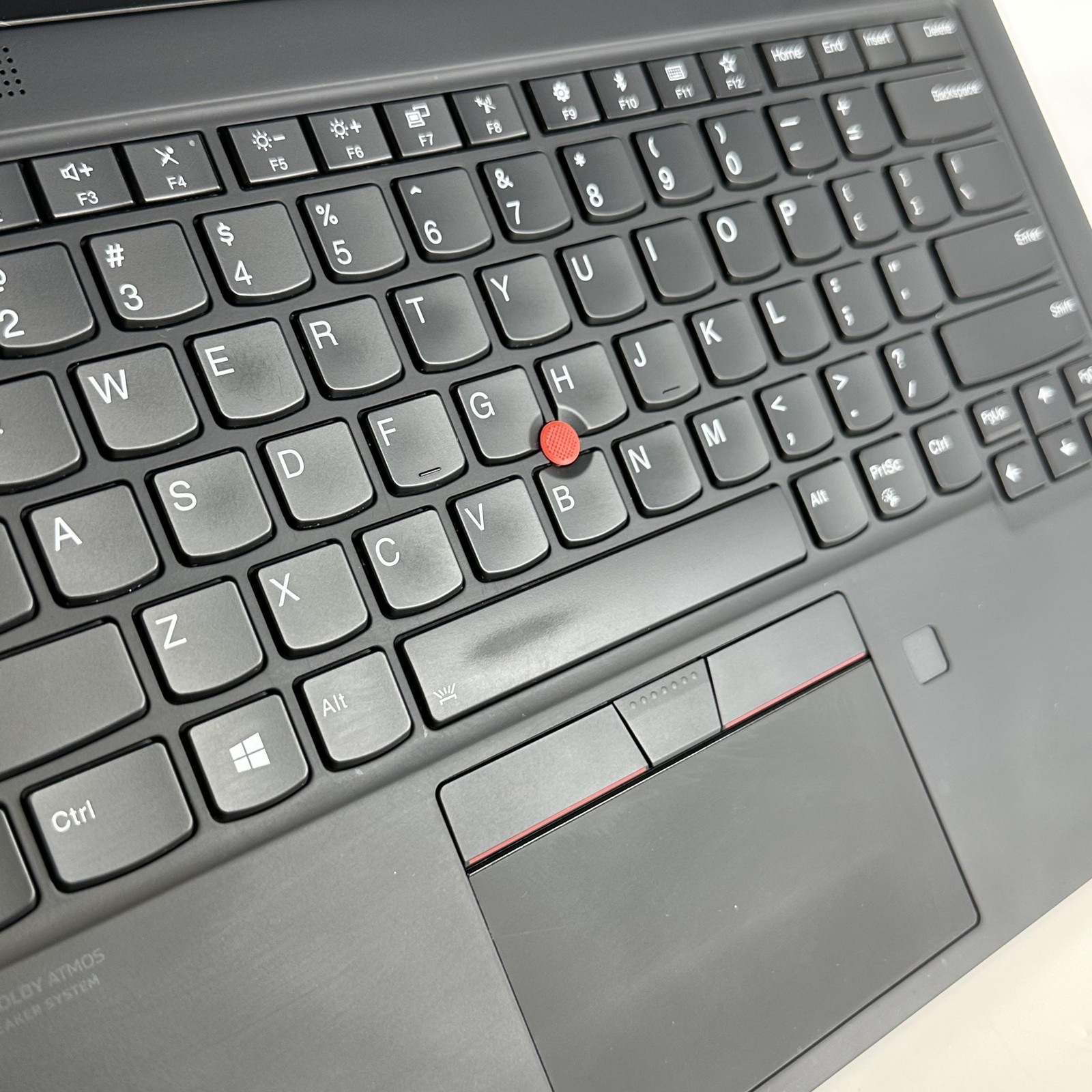 Lenovo ThinkPad X1 Carbon Gen 7 14, 14-Inch Laptop, with Intel Core i7 8th Gen., 256 GB SSD (Solid State Drive), Windows 11 Pro