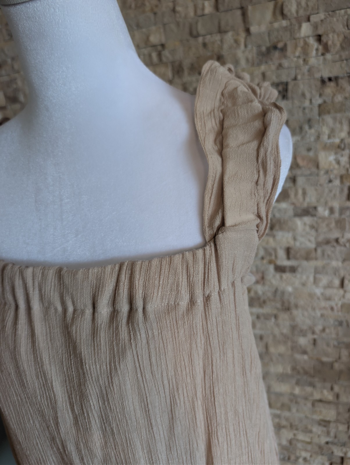 Sweet Wanderer Cream Ruffle Shift Mini Dress Neutral Tiered Bow Tie Back Sz M image 2