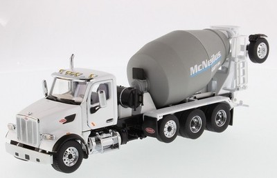 DIECAST MASTERS, PETERBILT 567 8x4 Router MCNEILUS, 1/50, DCM71074