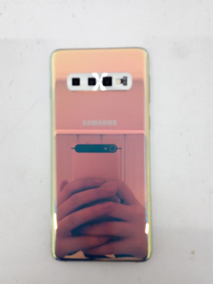 Samsung Galaxy S10 128GB Prism White Smartphone Bundle  - Image 3 of 4