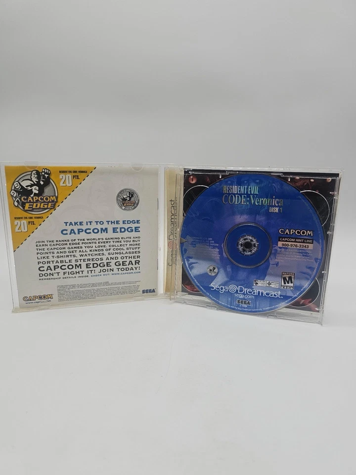 Resident Evil -- CODE: Veronica (Sega Dreamcast, 2000) CIB - Image 4 of 4
