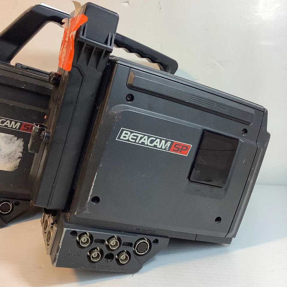 Lote de 2 grabadoras portátiles Sony PVV-3 Betacam SP - Equipo de transmisión vintage Foto 3 de 4