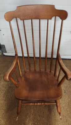 アンティーク フロアポンプ U.ME No1 木製ハンドル 鋳鉄ベース レトロ Vintage Classic Spindle Back Rocking Chair Wood Rocker Granny