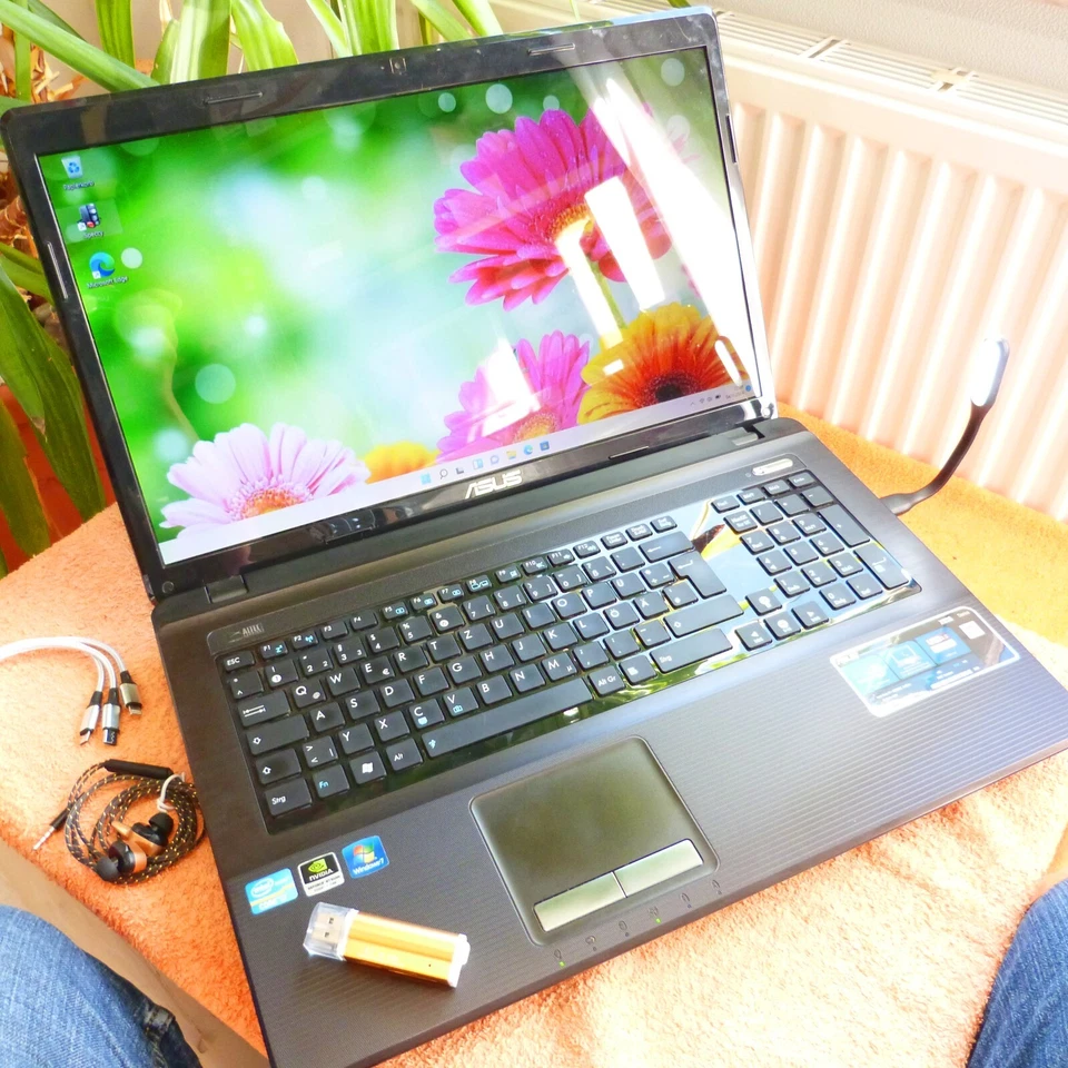 Asus K93 18 Zoll Kino FULLHD l 3TB SSD Windows 11 l 20GB RAM NEU QUAD i7 GeForce