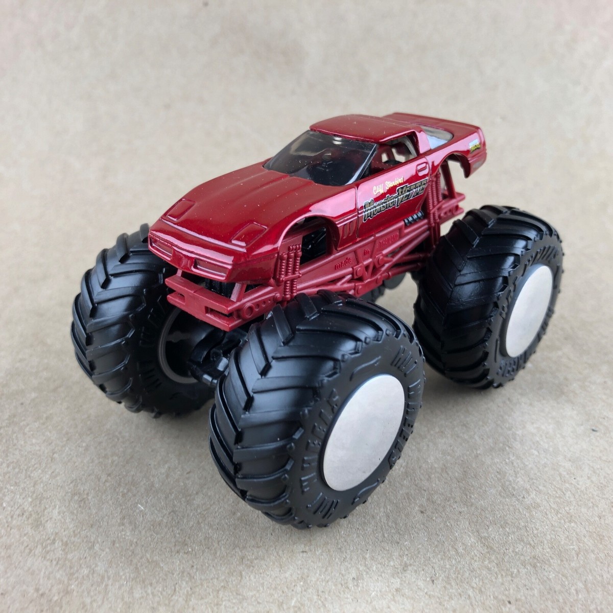 Hot Wheels Monster Trucks Cliff Starboard Monster Corvette Car Red