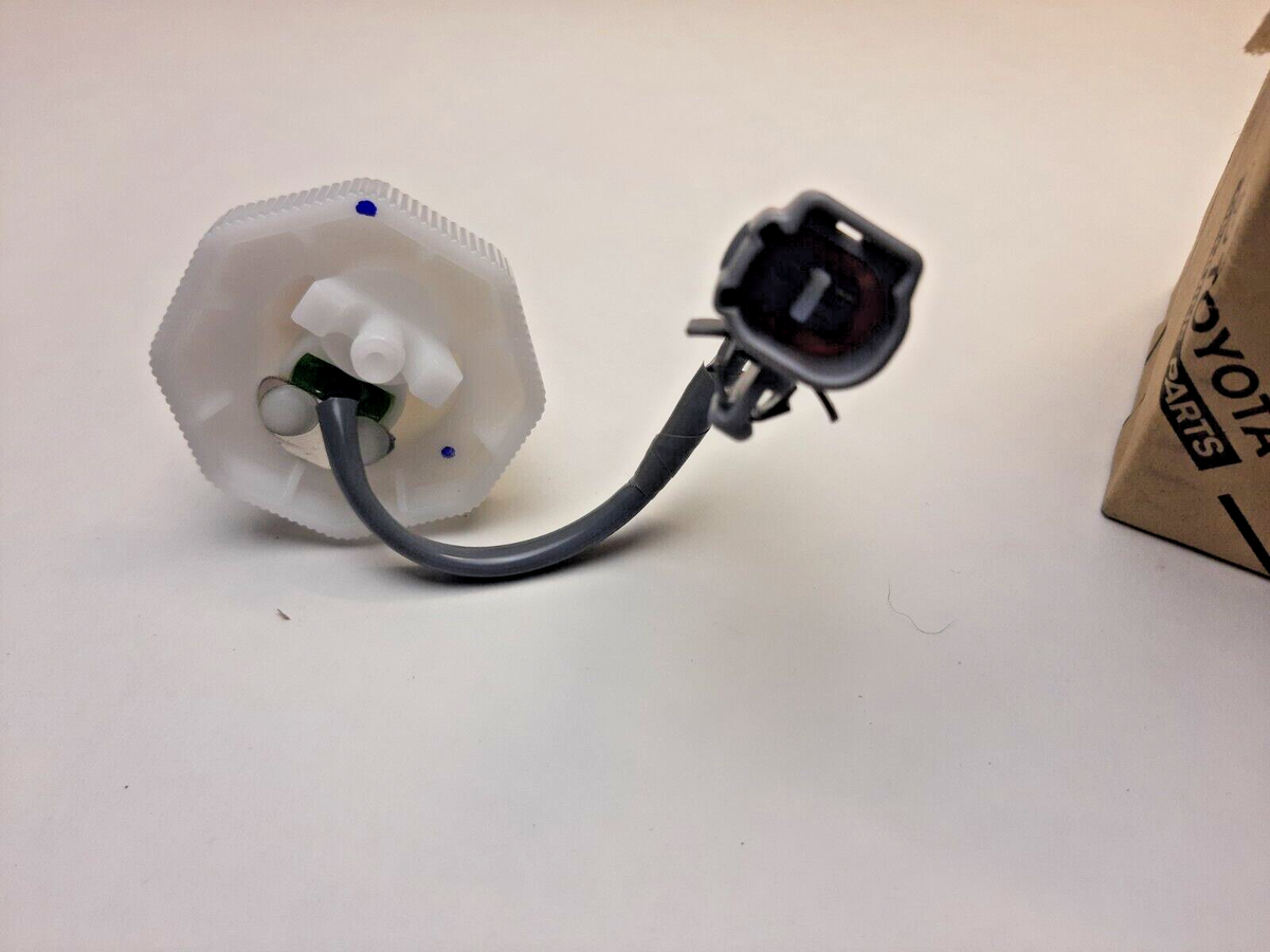 Toyota 1KZTE 2L 3L 5L Fuel Filter Housing Level Switch 84461-26093