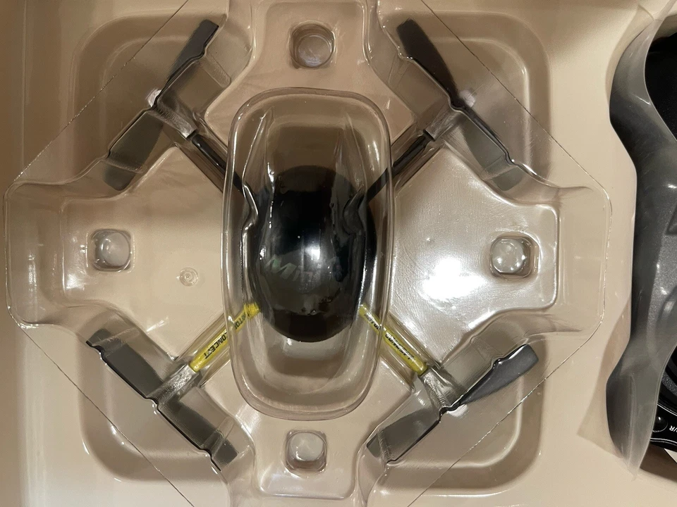 Walkera QR Black Ladybird Quadcopter & DEVO4 Transmitter-Brand New- Black - Image 2 of 4