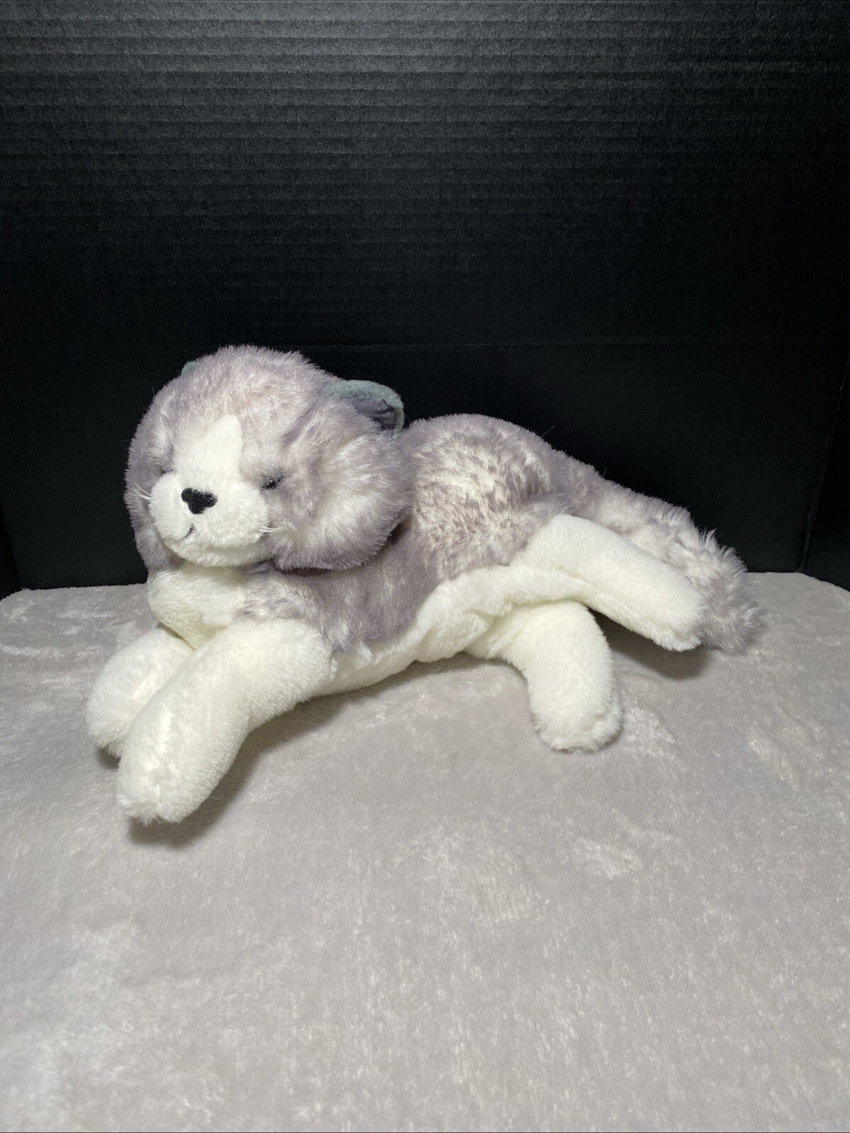 Dan Dee Cat Plush Gray White Kitten Blue Eyes Kitty Laying 17”L Toy Pet Lovey