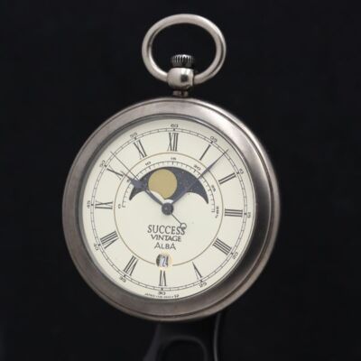 Vintage SEIKO ALBA Success V338-0010 Pocket Watch Gold Moon