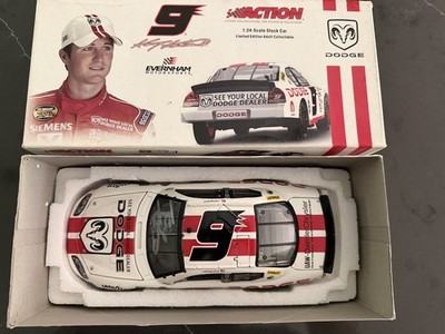 2005 Kasey Kahne AUTOGRAPHED Dodge Dealers / Reverse Pit Cap NASCAR Diecast 1:24