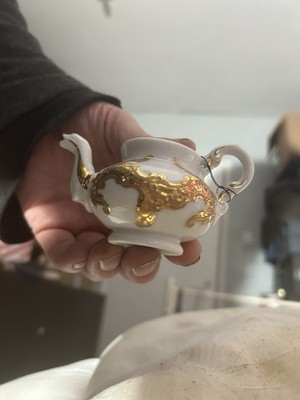 Miniatur Teekanne weiß und gold