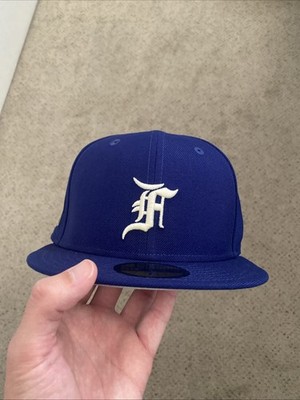 NEW ERAxFEAR OF GOD ESSENTIALS ヤンキースキャップ New Era x Fear of God ESSENTIALS NY Yankees 59FIFTY Hat | PacSun