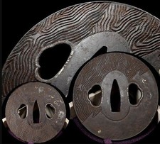 Giappone Antica Spada Giapponese Tsuba Periodo Edo Ferro Oro e Argento Intarsiato Katana