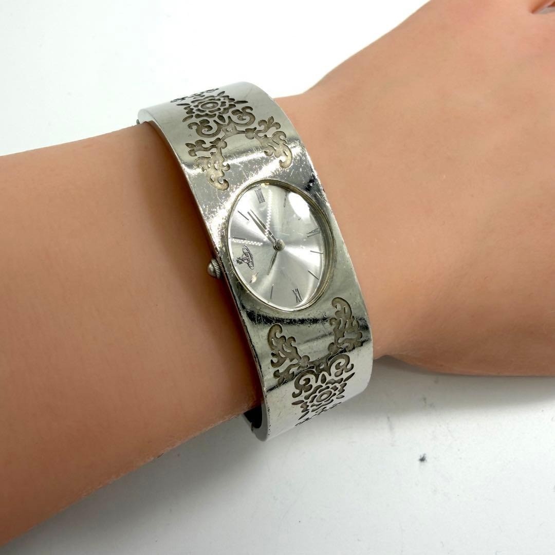 VIVIENNE WESTWOOD Bangle Watch Orb Silver Quartz Women wrist 16cm Working Auth image 2