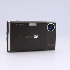 FUJIFILM FINEPIX Z5 Old compact digital camera In good condition From JAPAN