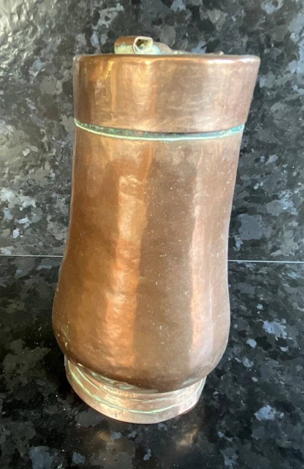 TRÈS ANCIENNE CHOCOLATIÈRE EN CUIVRE POIDS 750 GR HAUTEUR 190 mm - Photo 2/4