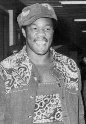 GEORGE FOREMAN *2X3 FRIDGE MAGNET* BOXING CHAMP HEAVYWEIGHT OLYMPIC GRILL RUMBLE