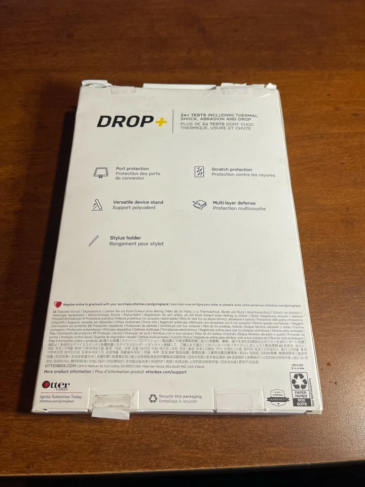 OtterBox Defender Series Case for Samsung Galaxy Tab A (8.4) 2020 Black - Image 2 of 2