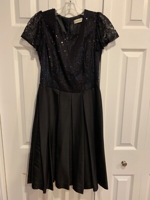 calvin klein lace cocktail dress Calvin Klein Size 10 black cocktail dress. Sequin detail. Like new condition