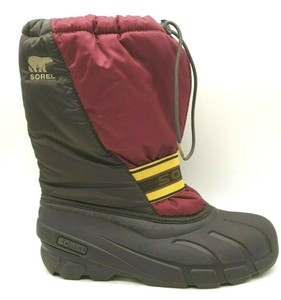 maroon sorel boots