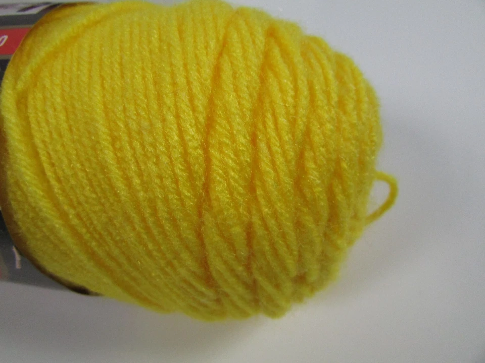 3 hilos Red Heart Super Saver blancos (0311) amarillo brillante (0324) azul claro (0381) Foto 4 de 4