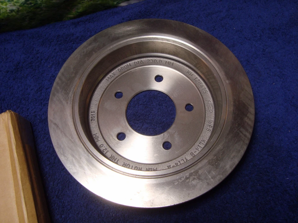 Freno de disco trasero ROTOR NUEVO OEM FORD XL1Z-2C026-AA Expedition Navigator F-150 Y6 Foto 3 de 4