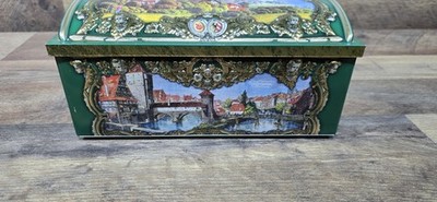 German Lebkuchen Schmidt E Otto Nuremberg Tin Green  9.25x5x4.75 